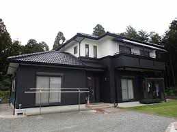 奈良の香芝市の株式会社ヨネヤの外壁塗装と屋根塗装のホワイト×ブラック