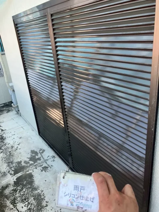 奈良県奈良市五条西K様邸　外壁塗装・屋根塗装・防水工事 雨戸　シリコン仕上げ