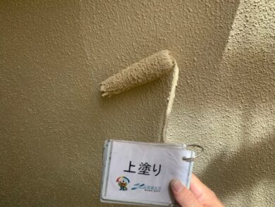 奈良香芝市Ｉ様邸　外壁塗装・屋根塗装・防水工事 外壁上塗り