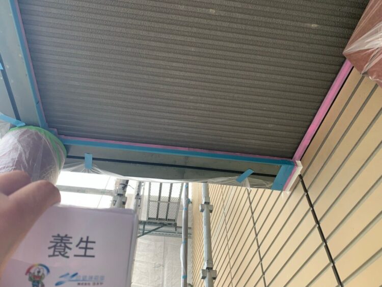 奈良の香芝市の株式会社ヨネヤの外壁塗装と屋根塗装の養生③
