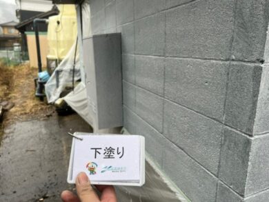 奈良桜井市株式会社I様　外壁塗装・屋根カバー工事 外壁下塗り