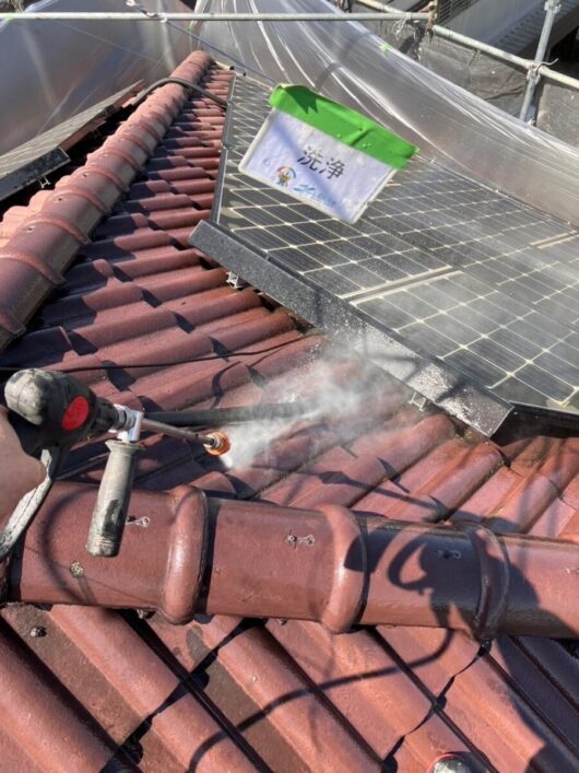 奈良県橿原市中町Y様邸　外壁塗装・屋根塗装・防水工事 洗浄