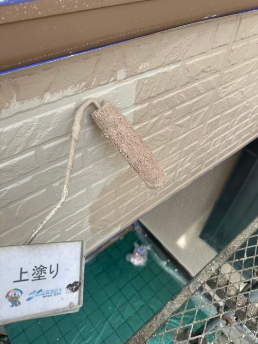 奈良県橿原市北八木町N様邸　外壁塗装・屋根塗装工事 外壁上塗り