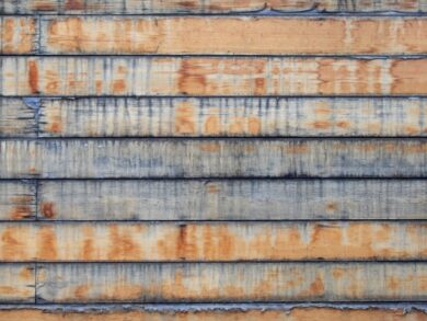 奈良の香芝の株式会社ヨネヤの外壁塗装と屋根塗装の汚れた外壁