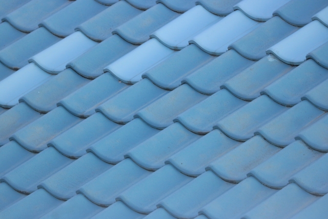 奈良の香芝の株式会社ヨネヤの外壁塗装と屋根塗装のブルー系の屋根