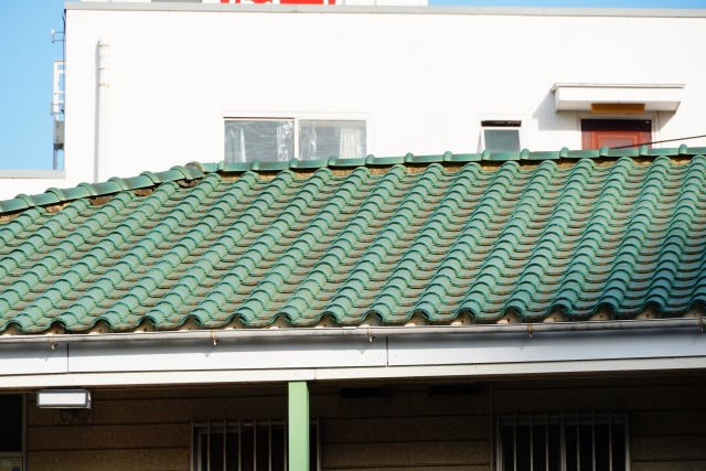 奈良の香芝の株式会社ヨネヤの外壁塗装と屋根塗装の瓦屋根