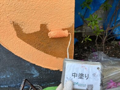 奈良奈良市M様邸　外壁塗装・屋根塗装・防水工事 外壁中塗り
