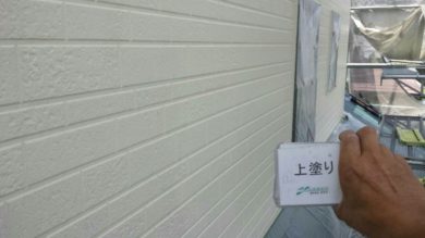 奈良香芝市K様　外壁塗装・屋根塗装・ベランダ防水工事 外壁塗装上塗り