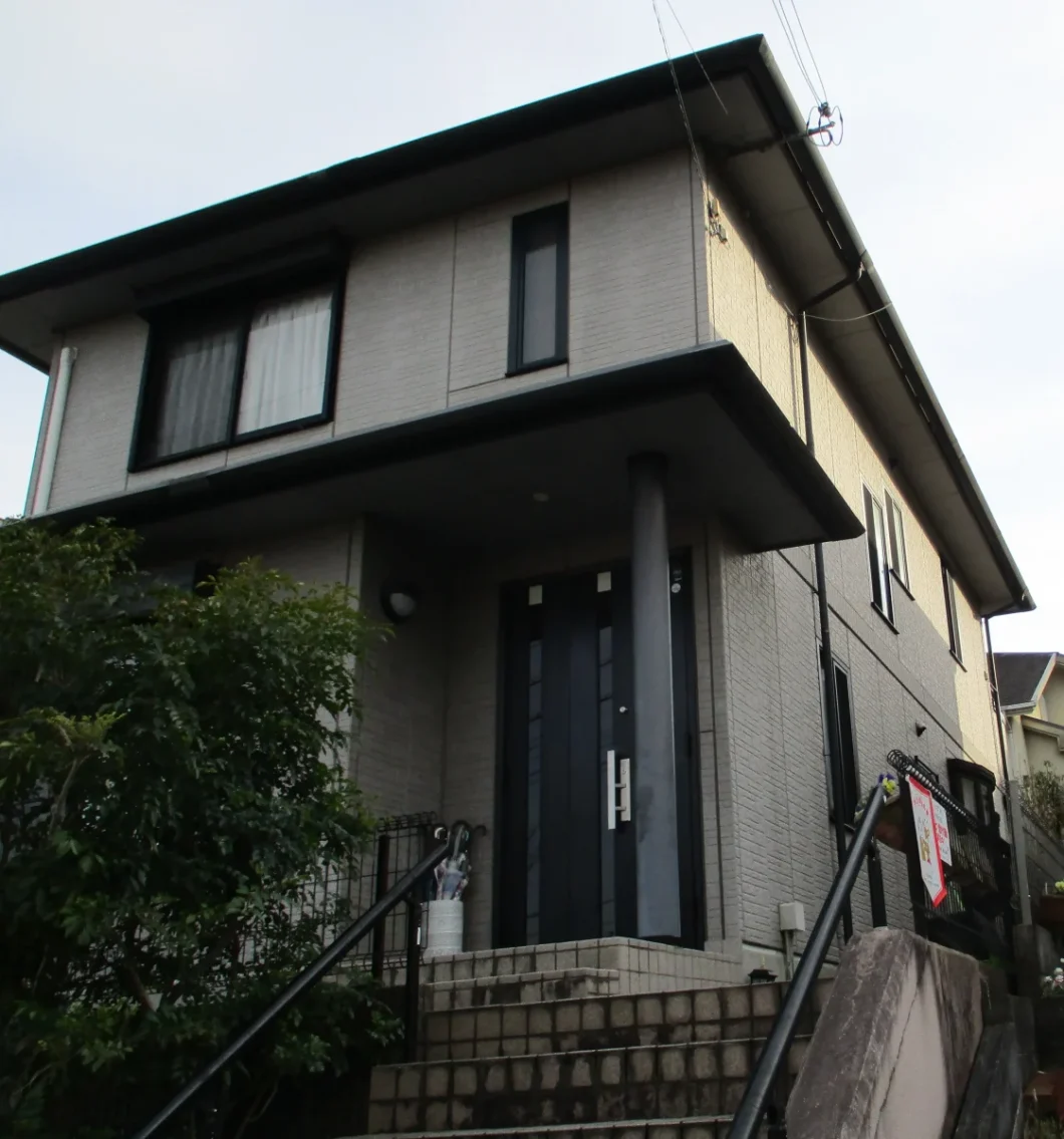 奈良県奈良市朱雀N様邸　外壁塗装・屋根塗装工事 施工前の写真