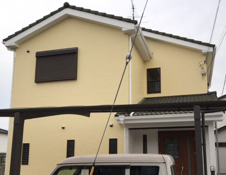 奈良の香芝市の株式会社ヨネヤの外壁塗装と屋根塗装の家