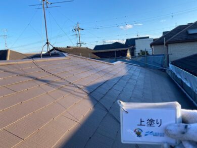奈良香芝市F様邸　外壁塗装・屋根塗装工事 屋根上塗り