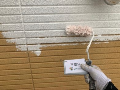 奈良香芝市O様邸　外壁塗装・屋根塗装・防水工事 外壁塗装下塗り