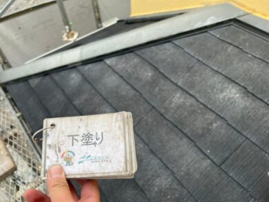 奈良香芝市H様邸　外壁塗装・屋根塗装・防水工事 屋根下塗り