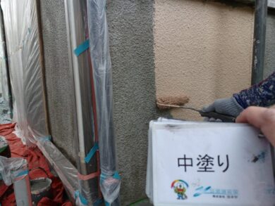 奈良奈良市N様邸　外壁塗装工事 外壁中塗り