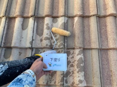 奈良奈良市K様邸　外壁塗装・屋根塗装・防水工事 屋根下塗り
