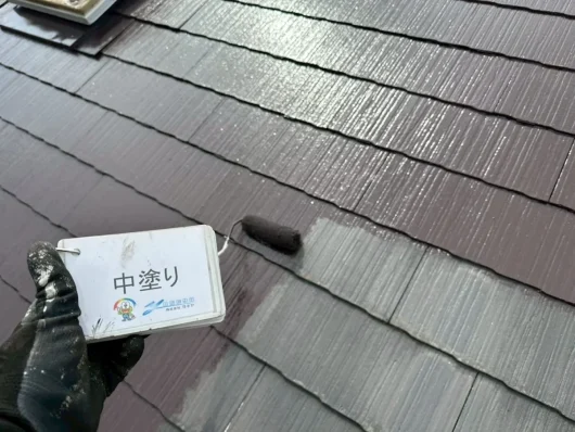 奈良県奈良市西登美ケ丘T様邸　屋根塗装工事 屋根　中塗り