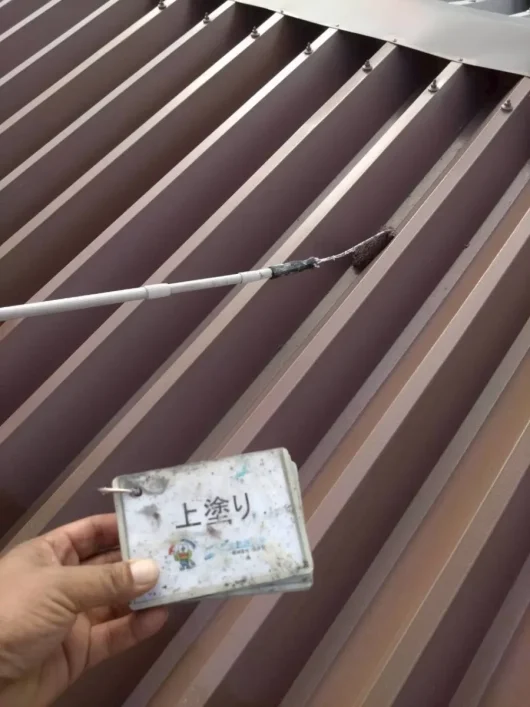 奈良県大和高田市 株式会社N様（工場）　屋根塗装工事 上塗り