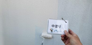 奈良香芝市T様邸　外壁塗装工事 外壁中塗り