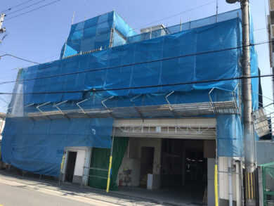 奈良の香芝市の株式会社ヨネヤの外壁塗装と屋根塗装の足場