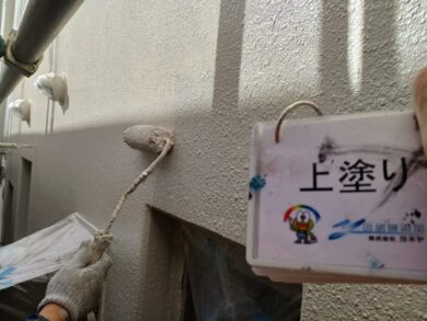 奈良橿原市A株式会社様（オフィスビル）　外壁塗装工事 外壁上塗り