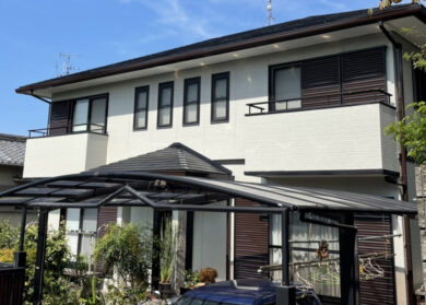 奈良の香芝の株式会社ヨネヤの外壁塗装と屋根塗装の建物の外観
