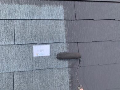 奈良大和高田市N様邸　外壁塗装・屋根塗装・防水工事 屋根中塗り