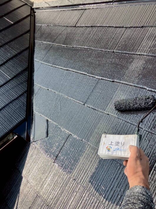 奈良県磯城郡田原本町M様邸　外壁塗装・屋根塗装・防水工事 屋根上塗り