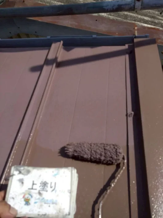 奈良県大和高田市 株式会社N様（工場）　屋根塗装工事 上塗り