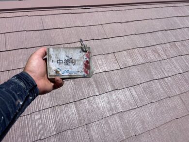 奈良香芝市H様邸　外壁塗装・屋根塗装・防水工事 屋根中塗り
