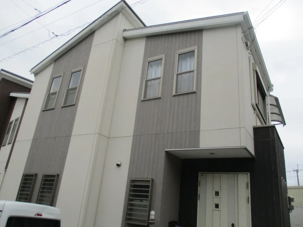 大阪府羽曳野市N様邸　屋根塗装・外壁塗装・防水工事 施工前の写真