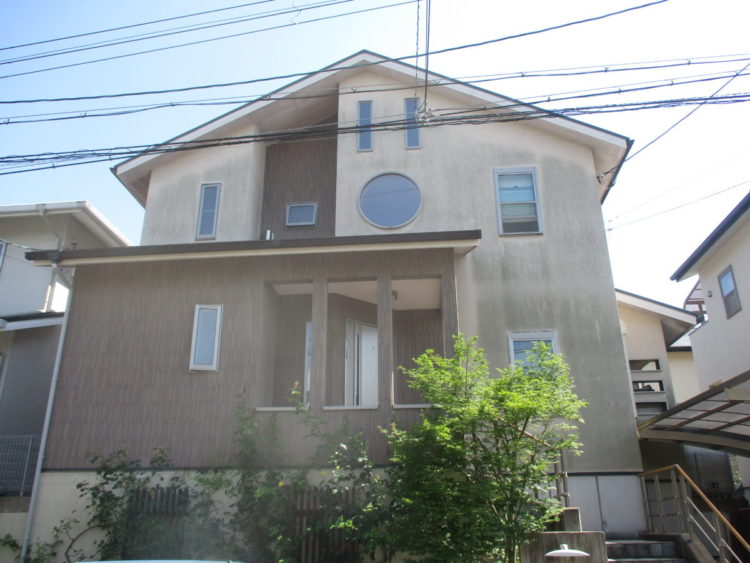 奈良香芝市Y様　外壁塗装・屋根塗装・ベランダ防水・外塀塗装工事 施工前の写真
