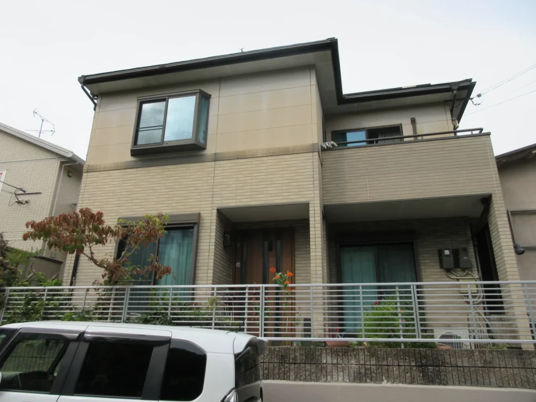 奈良県大和郡山市九条町S様邸　外壁塗装・屋根塗装・防水工事 施工前の写真