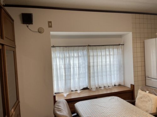 奈良県香芝市逢坂M様邸　リビングクロス張り替え工事　