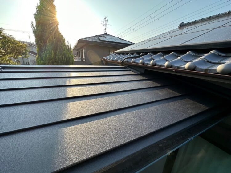 奈良の香芝市の株式会社ヨネヤの外壁塗装と屋根塗装の屋根リフォーム業者の特徴