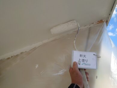 奈良大和高田市Y様邸　外壁塗装・屋根塗装・防水工事 軒天上塗り
