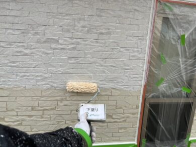 奈良奈良市K様邸　外壁塗装・屋根塗装・防水工事 外壁下塗り
