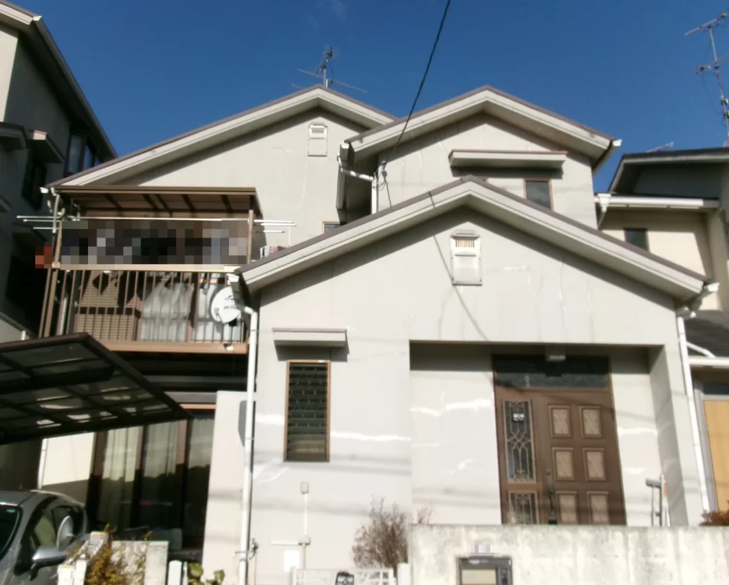 奈良県北葛城郡広陵町F様邸　屋根塗装・外壁塗装工事 施工前の写真