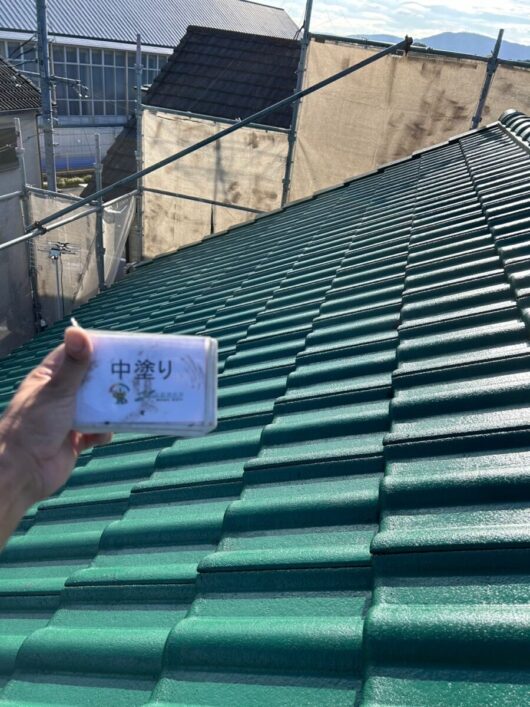 奈良県奈良市山陵町K様邸　外壁塗装・屋根塗装工事 屋根　中塗り