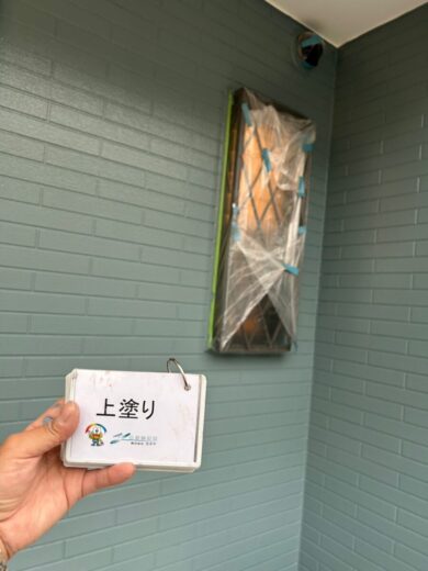 奈良香芝市M様邸　外壁塗装・屋根塗装・防水工事 外壁上塗り