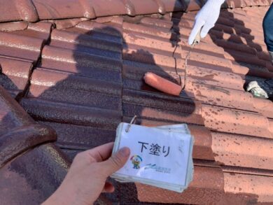 奈良香芝市T様邸　外壁塗装・屋根塗装工事 屋根下塗り