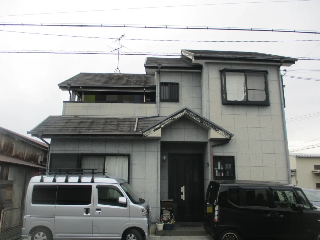 奈良県天理市西長柄町N様邸　外壁塗装・屋根塗装・防水工事 施工前の写真