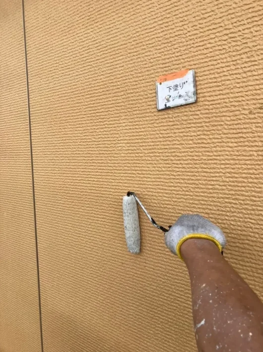 奈良県高市郡高取町 株式会社E様（アパートⅠ）　外壁塗装工事 外壁　下塗り