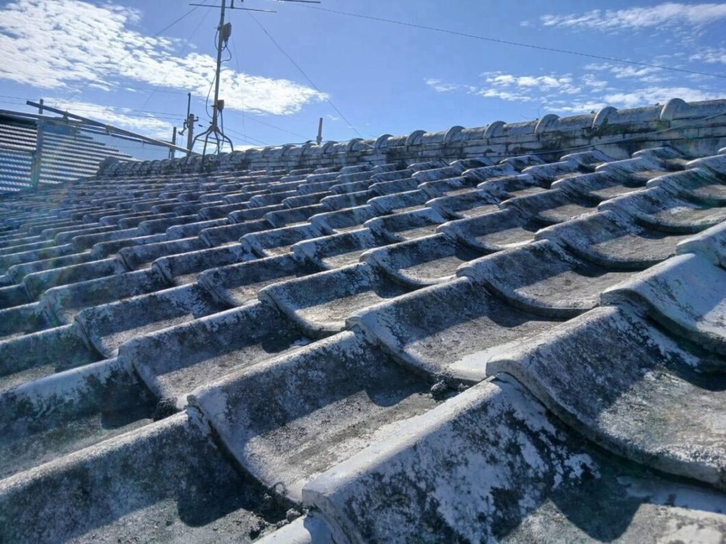 奈良県桜井市T様邸　外壁塗装・屋根葺き替え工事 施工前の写真