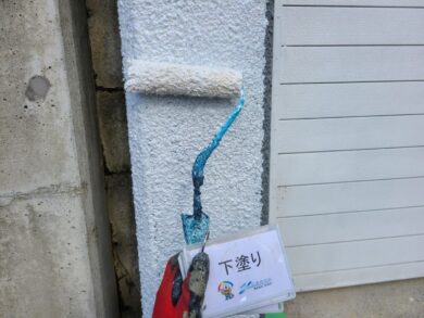 奈良香芝市Y様邸　外壁塗装・屋根塗装・防水工事 外壁下塗り