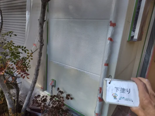 奈良県葛城市八川S様邸　屋根塗装・外壁塗装・防水工事 外壁　下塗り