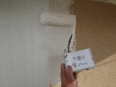 奈良御所市N様邸　外壁塗装・屋根塗装・防水工事 外壁下塗り
