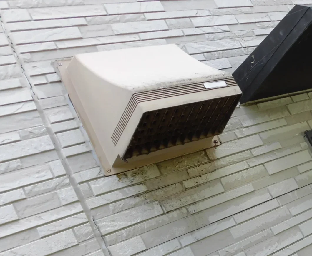 奈良県北葛城郡上牧町O様邸　換気フード交換リフォーム工事 施工前の写真