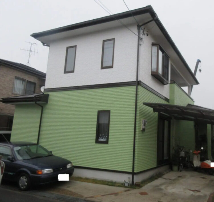 奈良の香芝の株式会社ヨネヤの外壁塗装と屋根塗装のツートンカラー施工例⑥