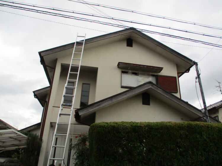 奈良北葛城郡河合町Y様邸　外壁塗装・屋根カバー工法工事　 施工前の写真