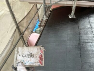 奈良奈良市W様邸　外壁塗装・屋根塗装・防水工事　 屋根中塗り